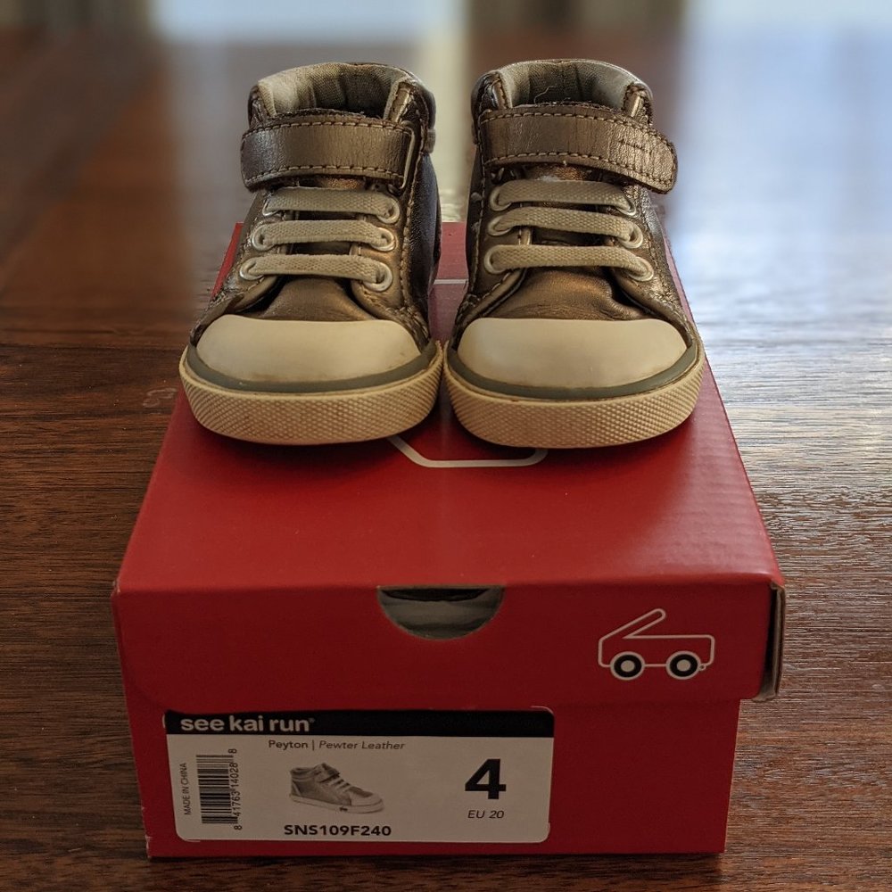 See Kai Run Peyton High Tops - Size 4